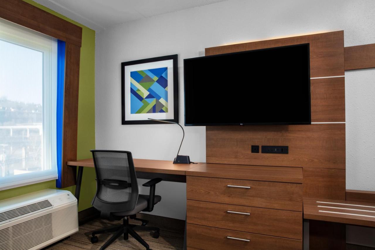 Holiday Inn Express Charleston-Civic Center By Ihg Exterior foto